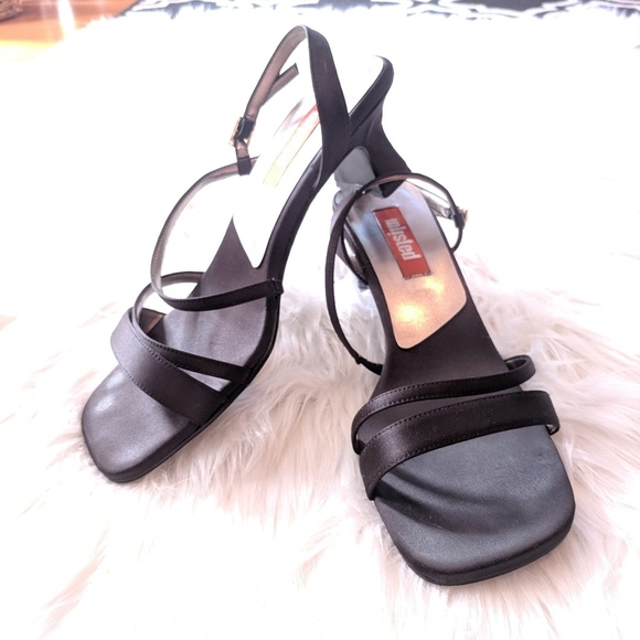 unlisted by kenneth cole women's heels